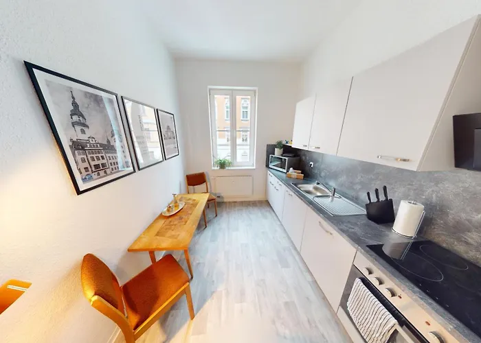 Apartament 2-raum-wohnung In Zentrumsnaehe *